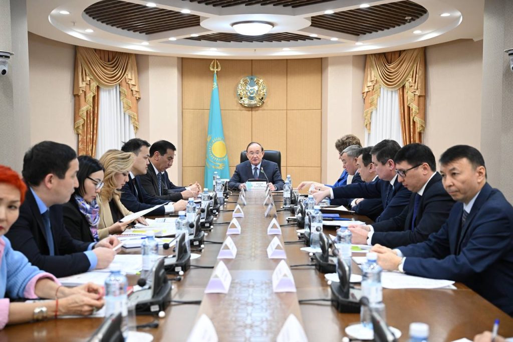 Совещание по вопросам развития сахарной отрасли в Сенате Парламента РК